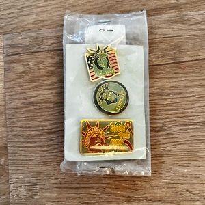 Vintage Liberty 1886-1986 Statue of Liberty Lapel Pin Set Of‎ 3